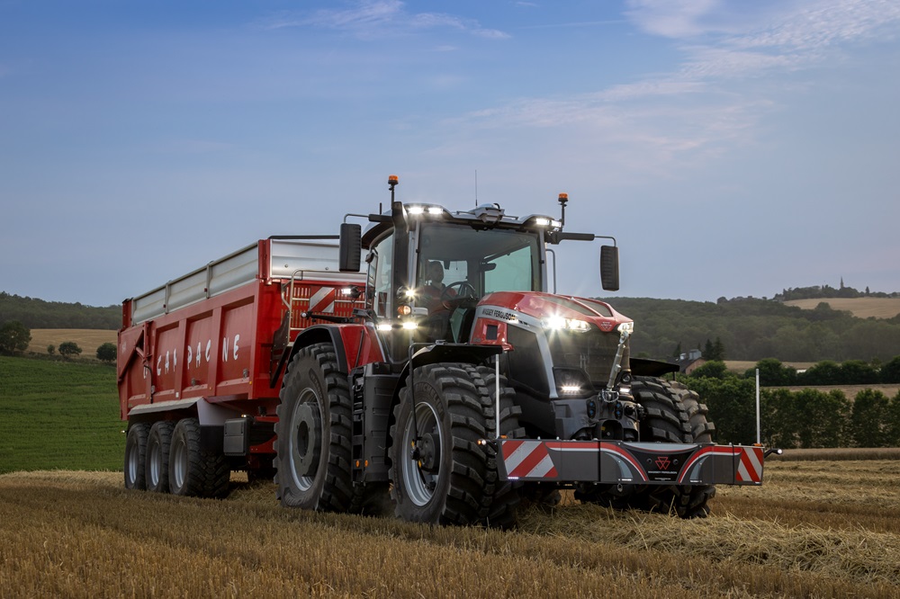 Massey Ferguson 9S wint Red Dot Design Award