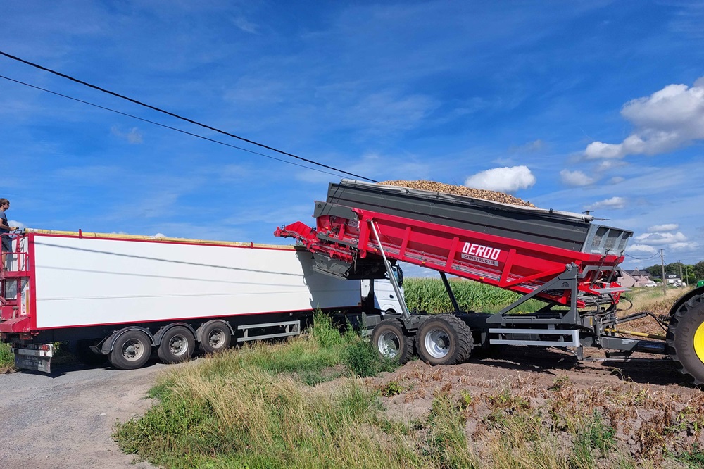 Deroo bouwt wagens met reinigingsunit